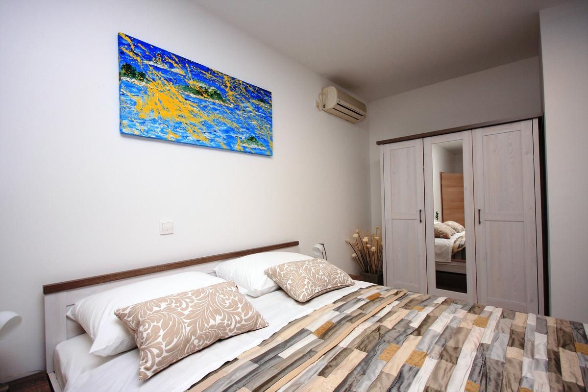 Room Ghetto กอร์จูลา ภายนอก รูปภาพ