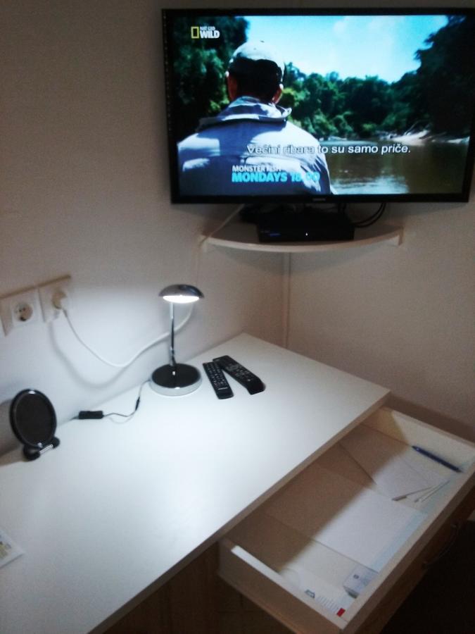 Room Ghetto กอร์จูลา ภายนอก รูปภาพ